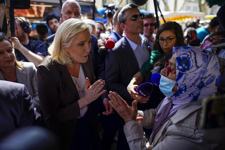 Marine Le Pen in Online News & World News