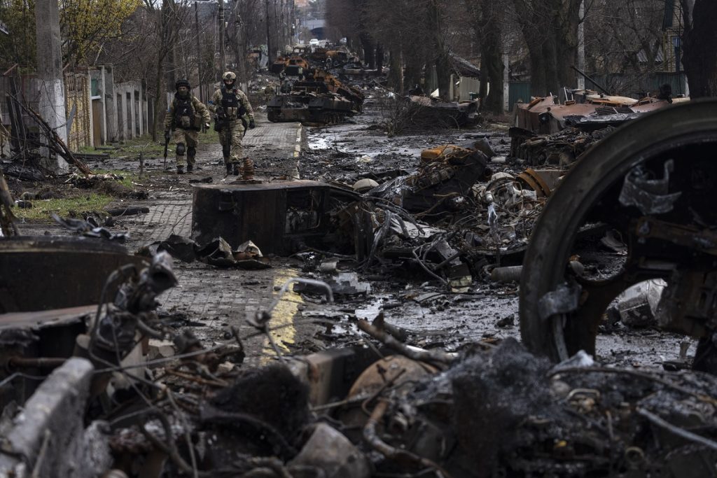 Ukraine's war in Online News & Commentary