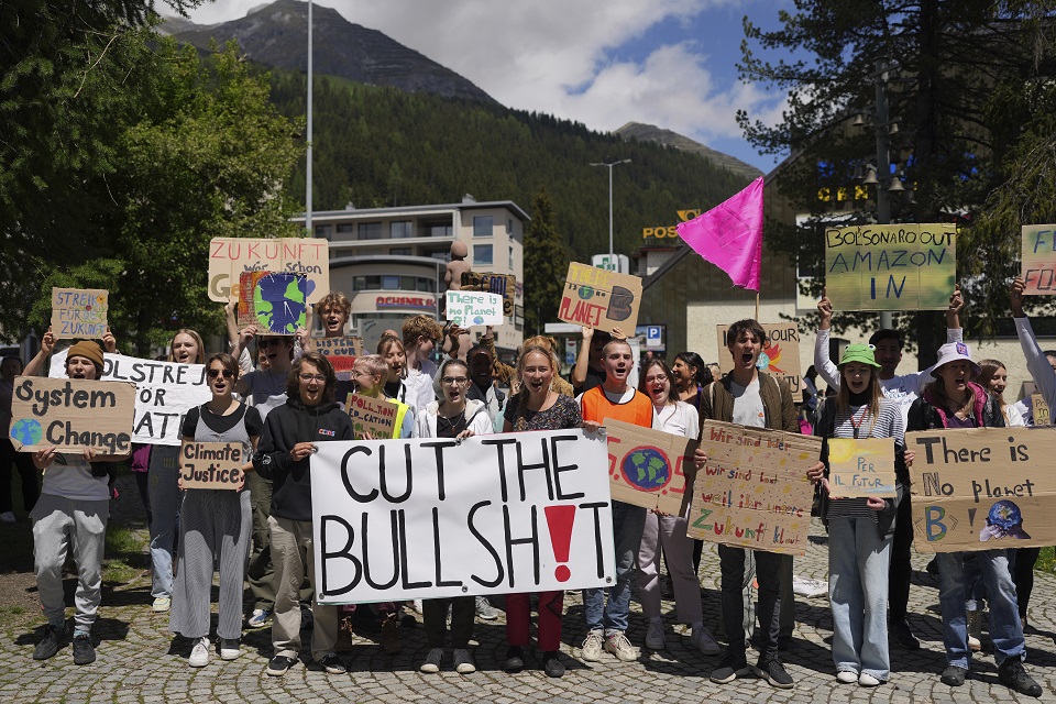 Davos protesters in Online News & World News
