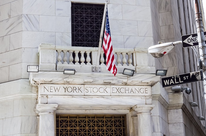 Wall Street in Online News & Economic News