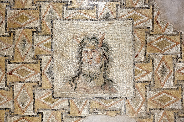 Roman mosaic in arts and online news