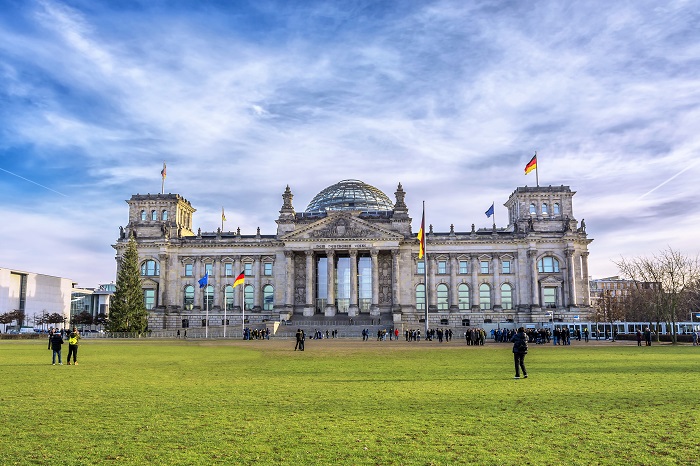 The Reichstag from afar in world news & online news
