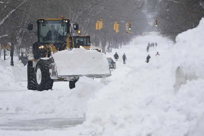 Buffalo, New York and a terrible snow event in headline news & online news
