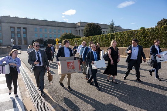 journalists reject Pentagon rules   online news  breaking news  headline news   north american news