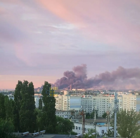 Ukraine renewed atttacks Taganrog refinery in Saratov news online online news headlines headline news world news breaking news