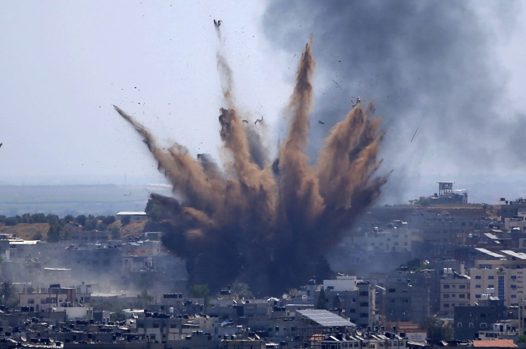 Israel attacks Palestinians in Commentary & News Online