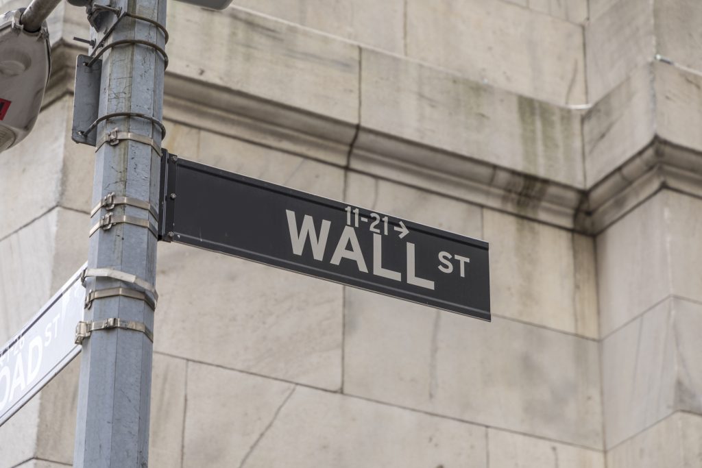 Wall Street in Online News & the Economy