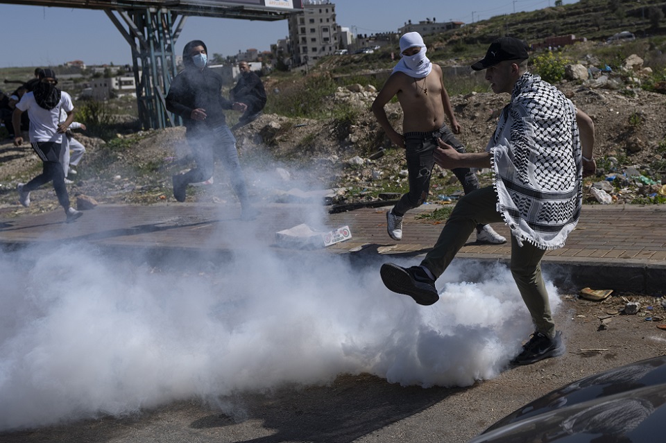 West Bank resistance in News Online & World News