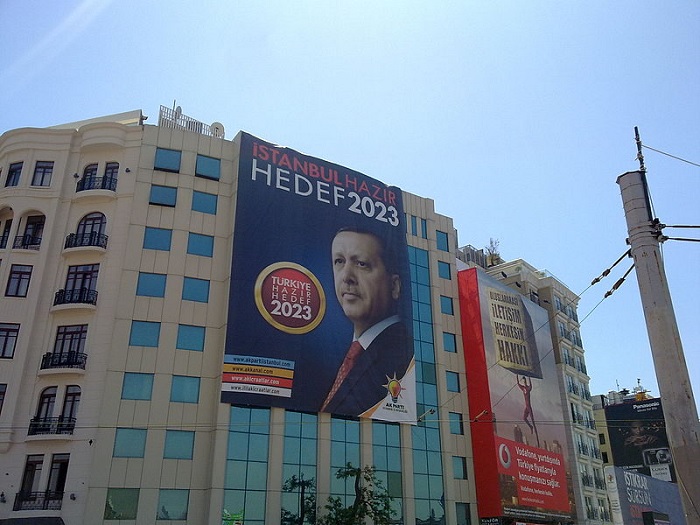 Banner of Erdogan in Breaking News & Online News