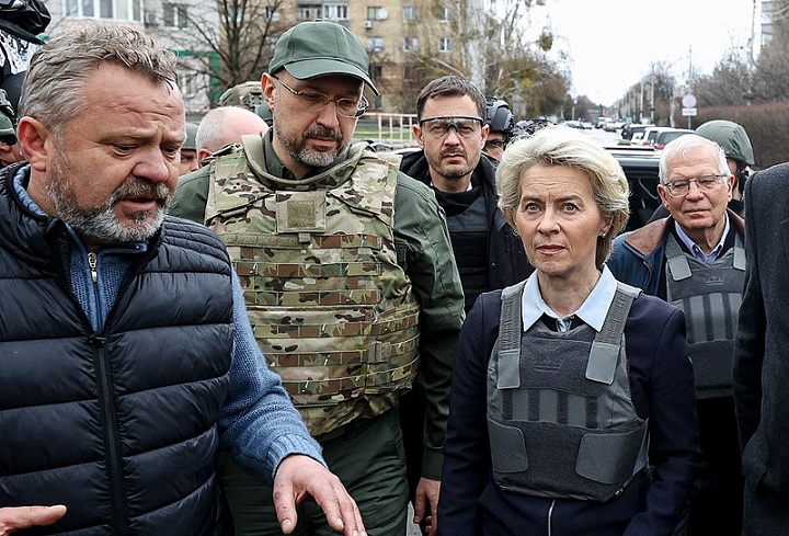 Ursual von der Leyen in Online News & World News