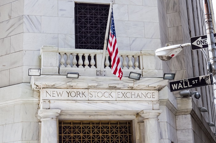 Wall Street in Online News & Economic News