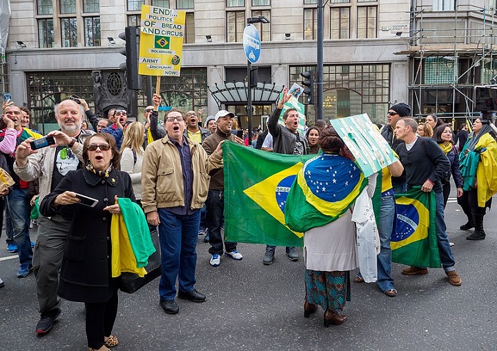 Bolsonaro supporters in News Online & World News