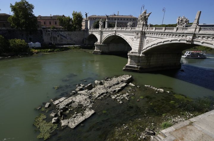 Italy's drought in Online News & World News