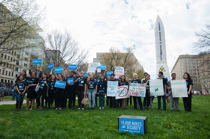 Protests against nukes in world news & online news