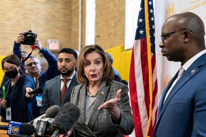 Pelosi in online news & world news