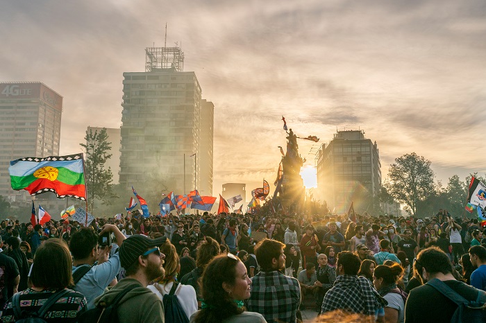 Chile's demonstrations in online news & headline news