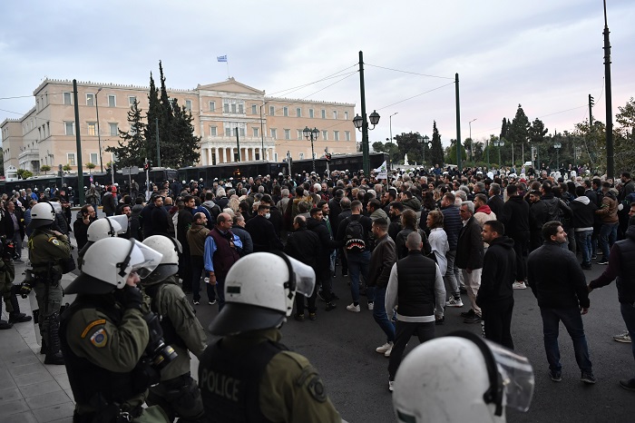 Greece's yearly protests in online news & headline news