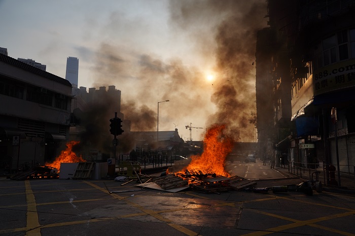 Hong Kong protests in 2019 in online news & world news