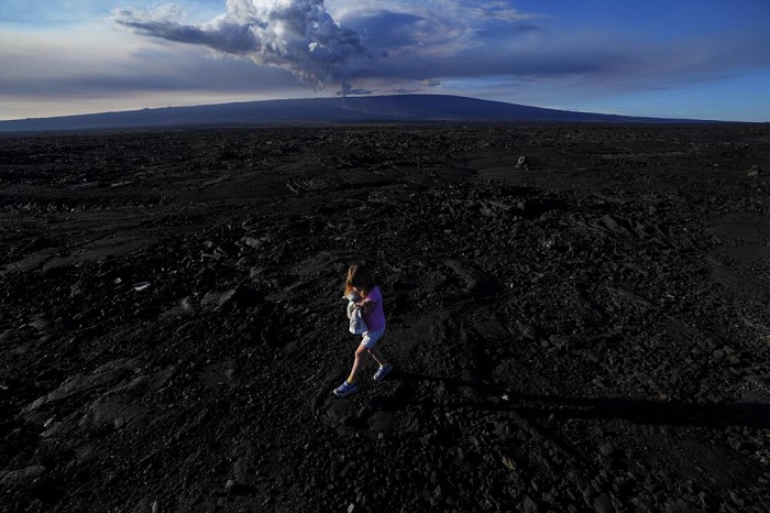 World's biggest volcano in headlines & news online