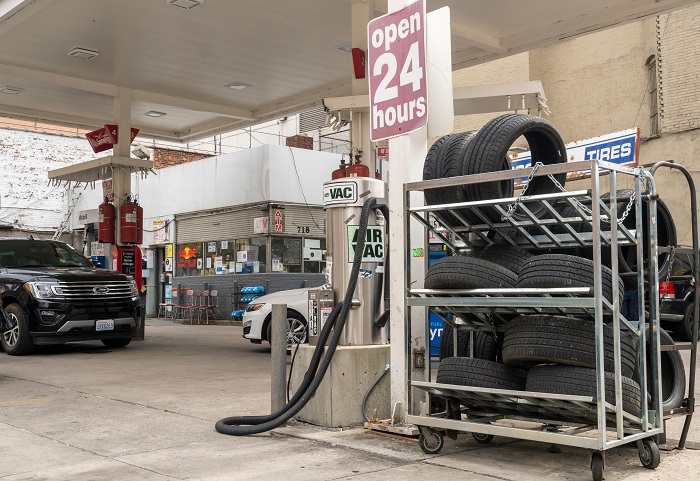 Mobil's gas station in New York in online news & world news