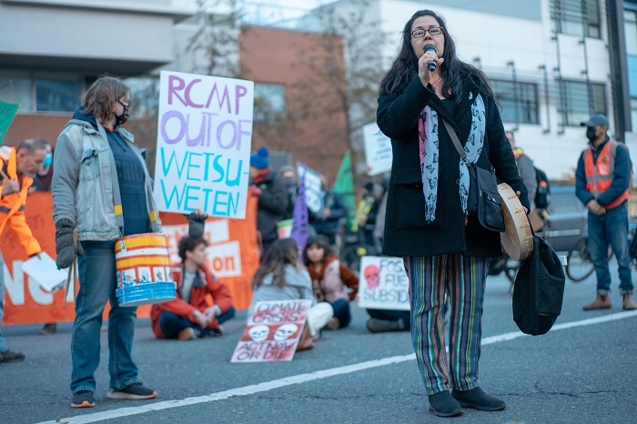 RCMP and protests in breaking news & headline news