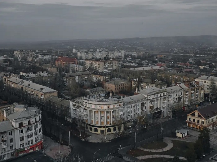 Donetsk's destruction in online news & headline news