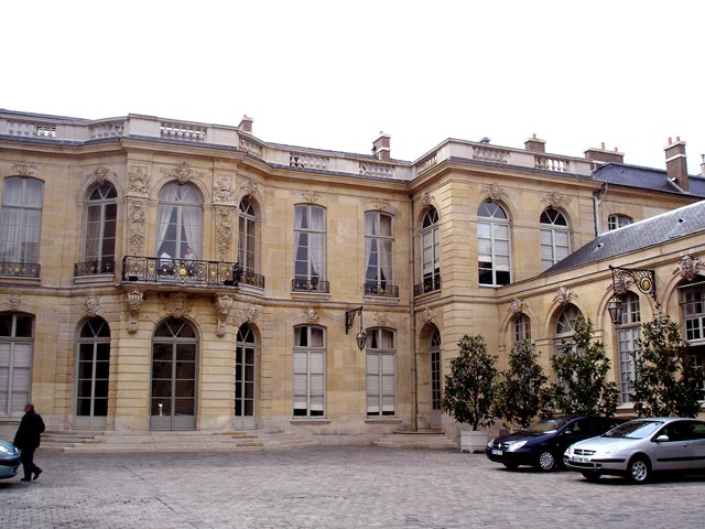 The official residence of FRance Prime Minister in online news & headline news