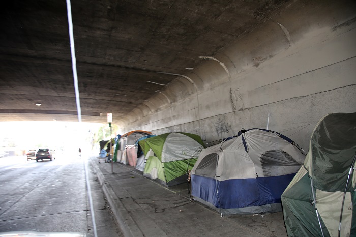 Homelessness in Los Angeles in online news & headline news