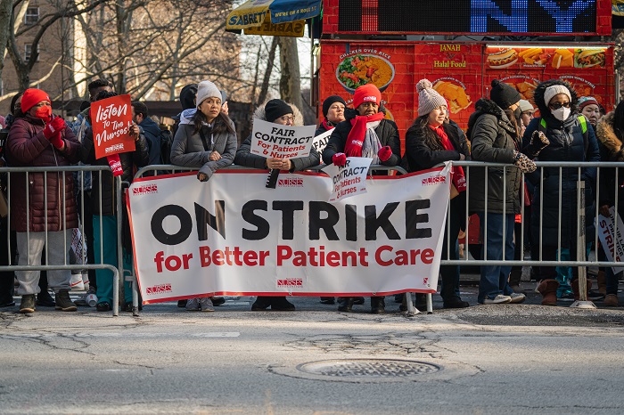 Nurses strike in New York City in online news & world news