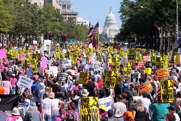 Protests against the Iraq war in 2007 in online news & headline news