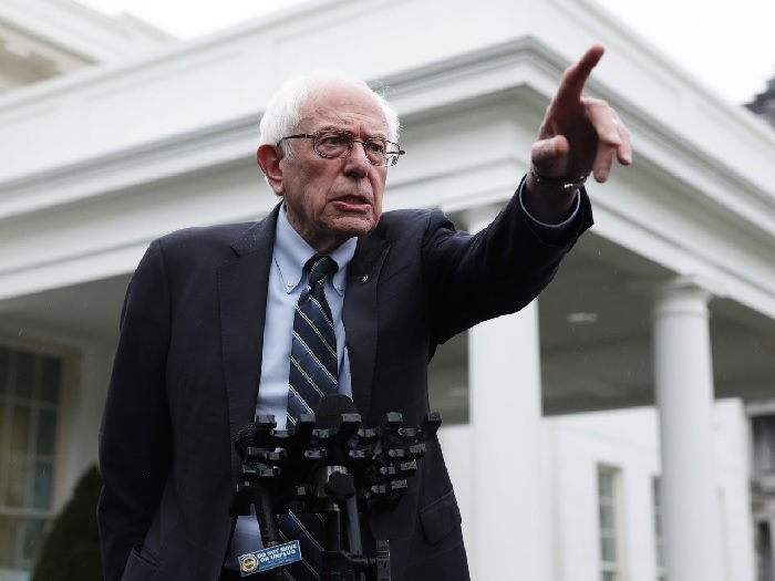 Bernie Sanders in editorials and commentary