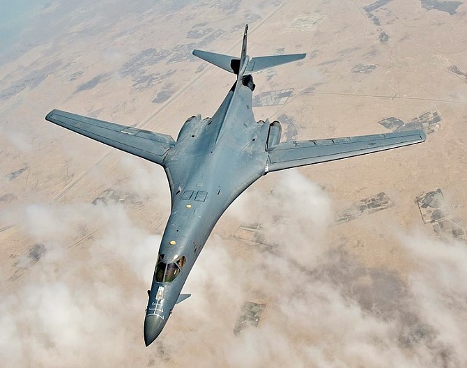 US bomber, the b 1b lancer, in headline news & online news