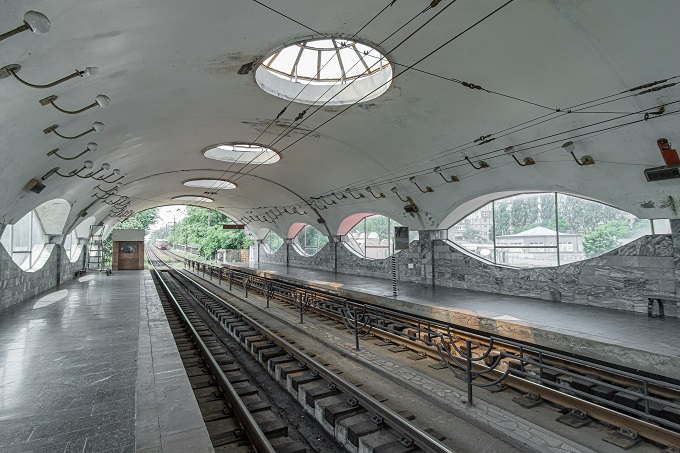 A high speed train station in Krivyi Rih in world news & headline news