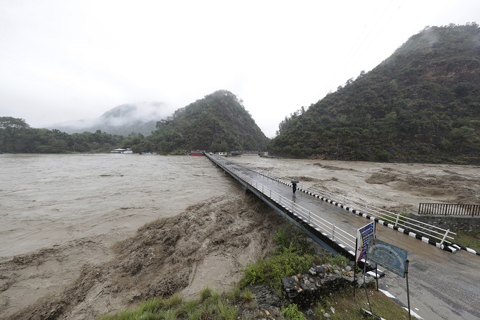 Nepal's floods in world news & online news