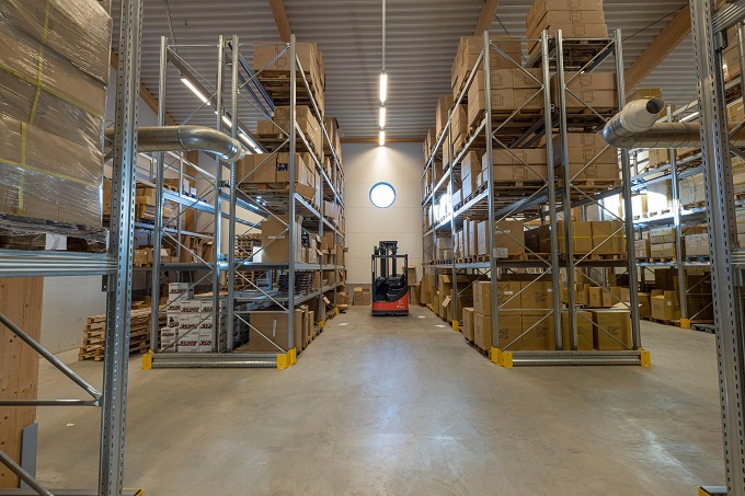 A warehouse in news online & the economy