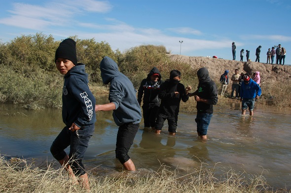 The border at Mexico in headline news & bulletin news