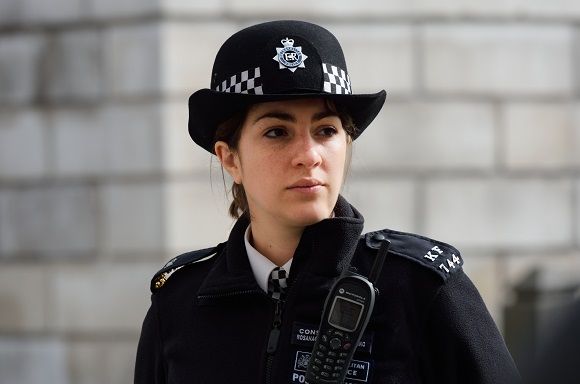 London policewoman in world news & online news