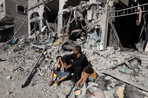 Israel's destruction of Gaza in buletin news & world news