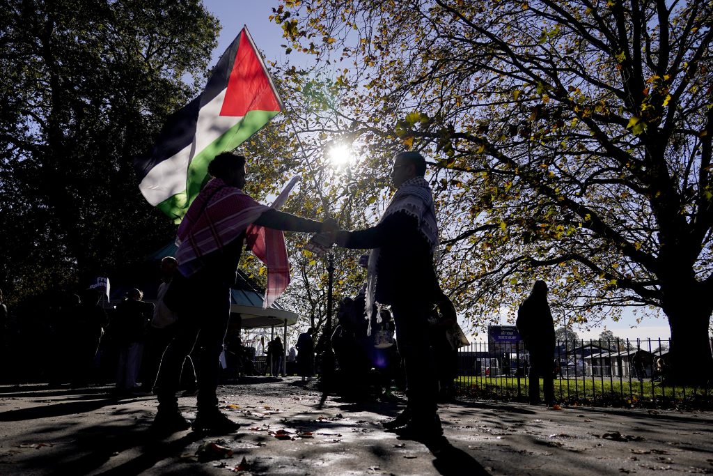 In London, protests and rallies for a ceasefire in the Middle East in online news & headline news