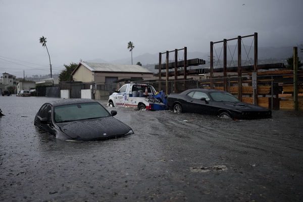California floods in headline news & online news