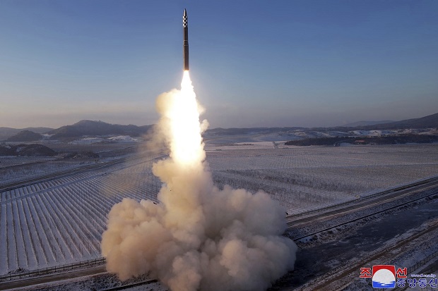 North Korea's missile launch in headline news & world news