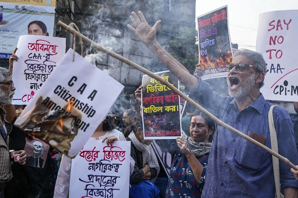 Protests in India over new citizenship law in world news & headline news