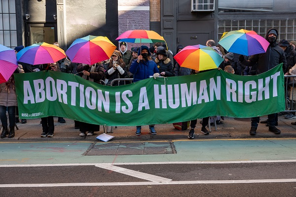 New York Court removes abortion ballot in headline news & online news