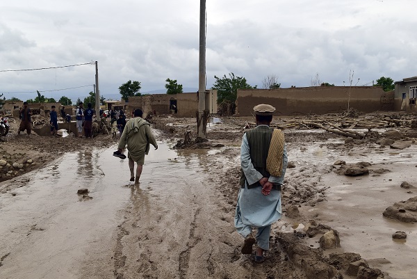 flash floods Afghanistan & breaking news