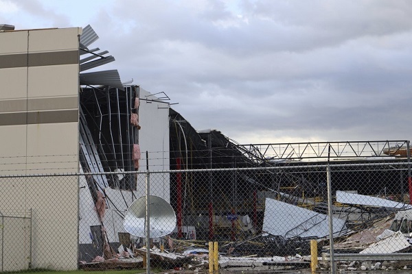 Devastating tornadoes in the Midwest in bulletin news & online news