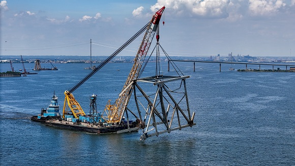 The removal of the Keys Bridge in headline news & news online