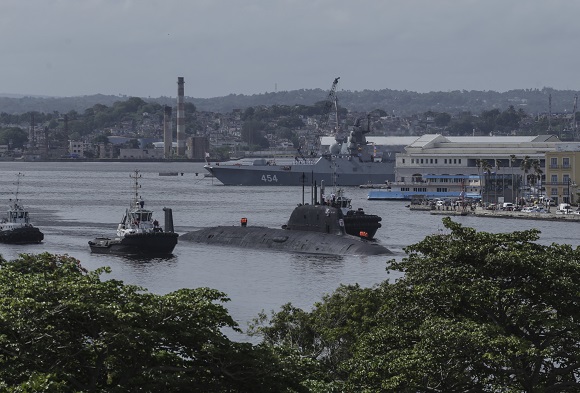 Russian submarine in Cuba in bulletin news & world news