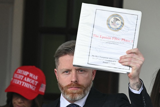 Epstein "hoax" Thomas Massie