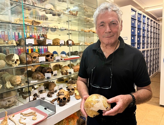 humans interbred Neanderthals