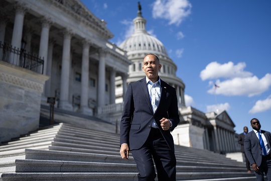 Hakeem Jeffries endorsed Mamdani headline news North American News breaking news online news news online